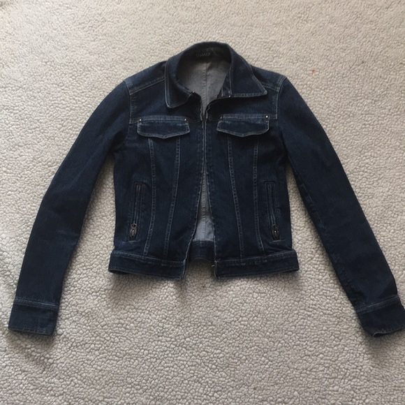 Jean jacket - Picture 1 of 3